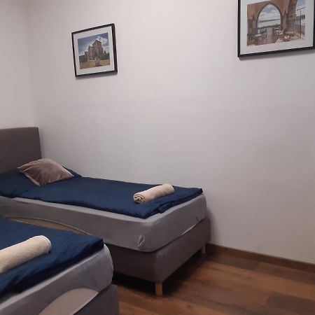 Varalja Apartman Tata Exteriér fotografie